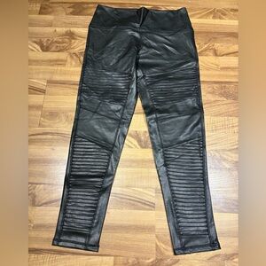 7 For All Mankind Black Faux Leather Moto Leggings Size Large